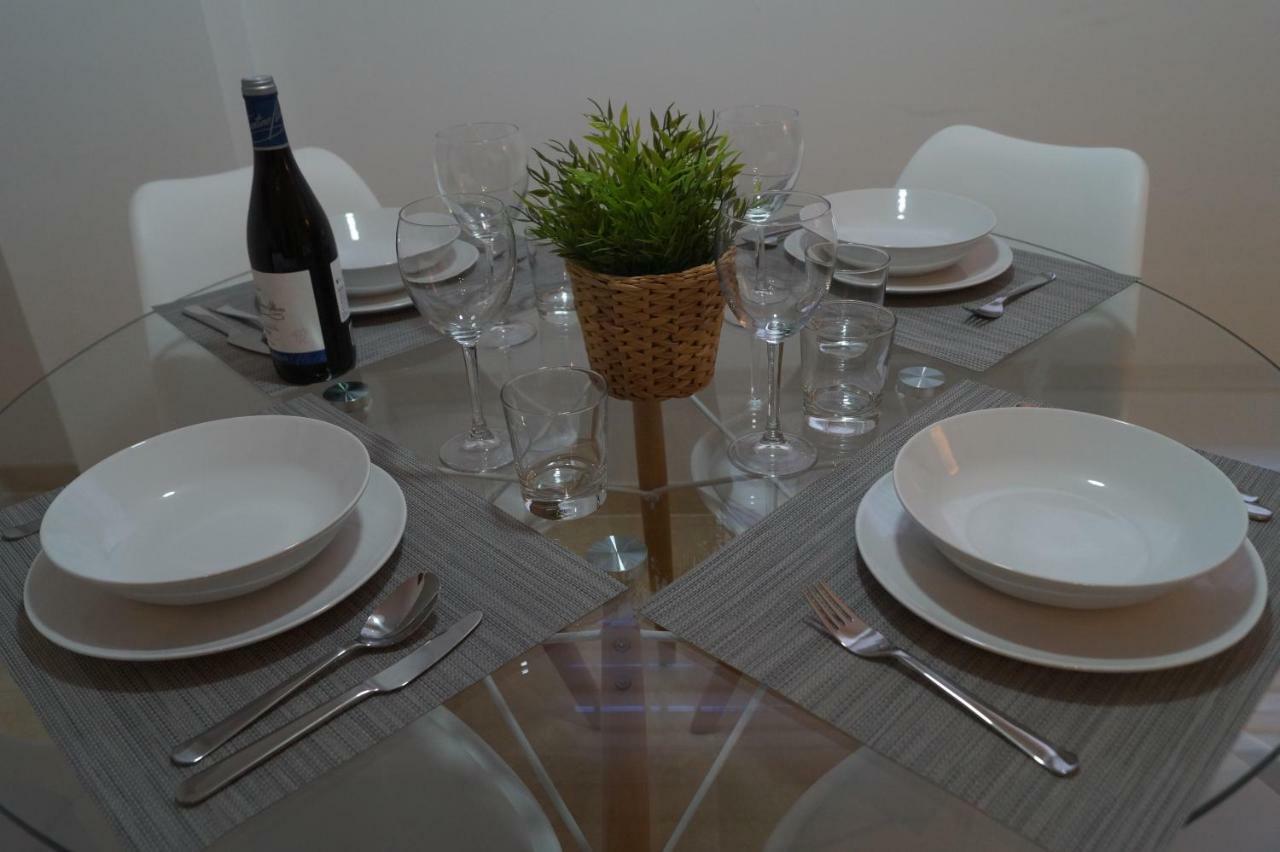 Apartamento Plaza Alfonso XII Málaga Kültér fotó
