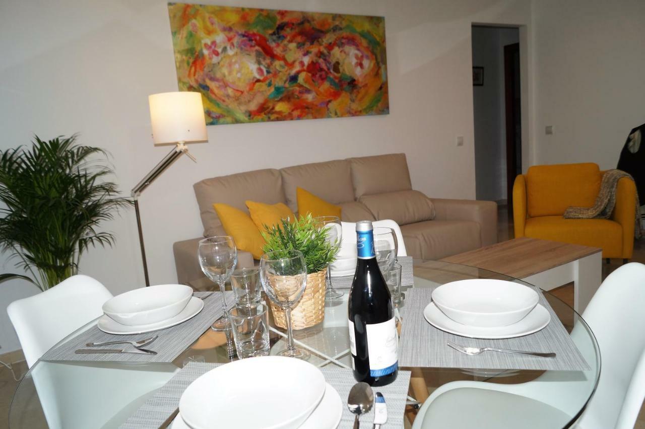 Apartamento Plaza Alfonso XII Málaga Kültér fotó