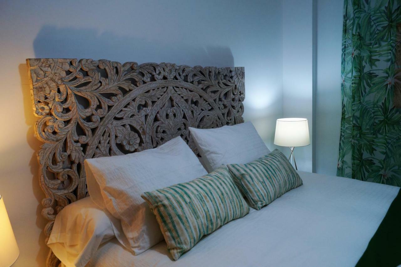 Apartamento Plaza Alfonso XII Málaga Kültér fotó