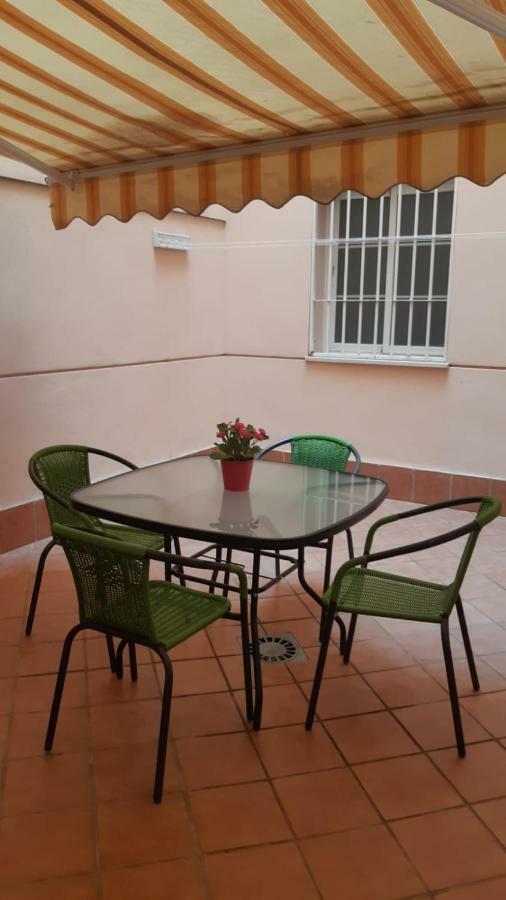 Apartamento Plaza Alfonso XII Málaga Kültér fotó