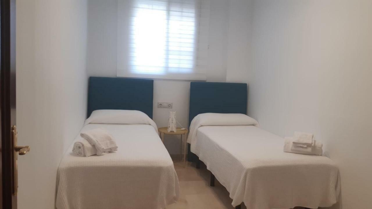 Apartamento Plaza Alfonso XII Málaga Kültér fotó